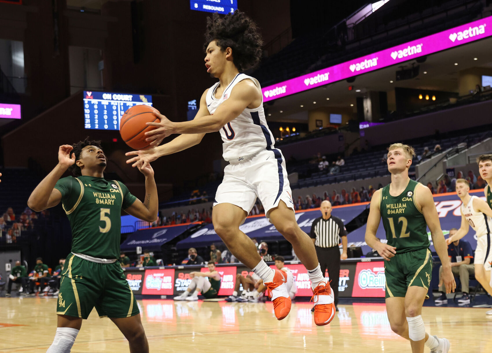 122220-cdp-sports-uva-mbball326.JPG
